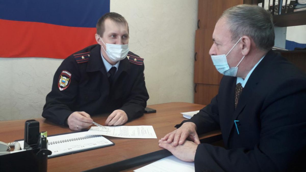 В Чайковском общественник проверил работу подразделения полиции по вопросам миграции 