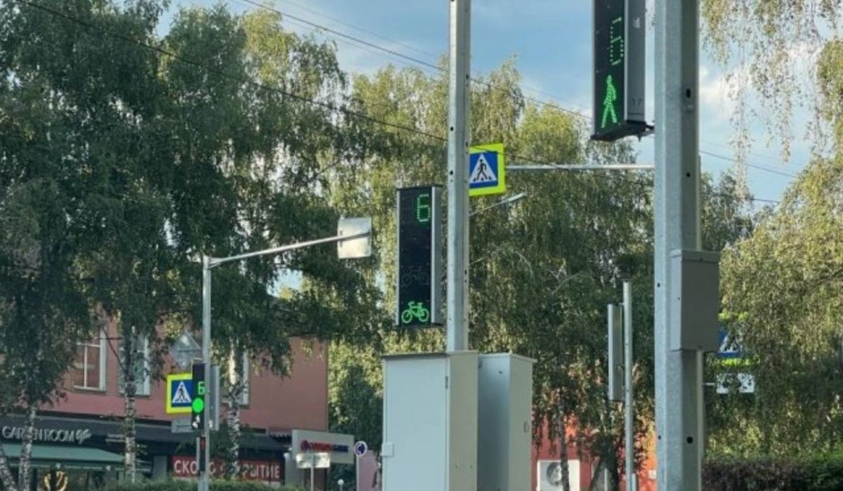 В Новосибирске начали устанавливать светофоры для велосипедистов