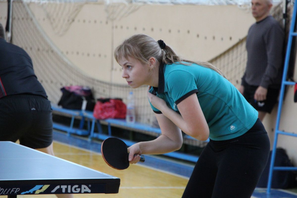 Предновогодний турнир по настольному теннису состоялся в Чайковском