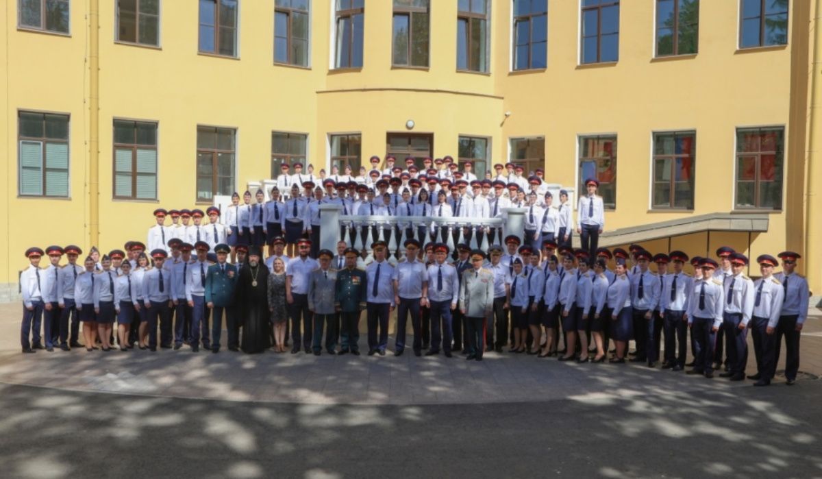 В Санкт-Петербурге прошла церемония выпуска курсантов Академии СК России