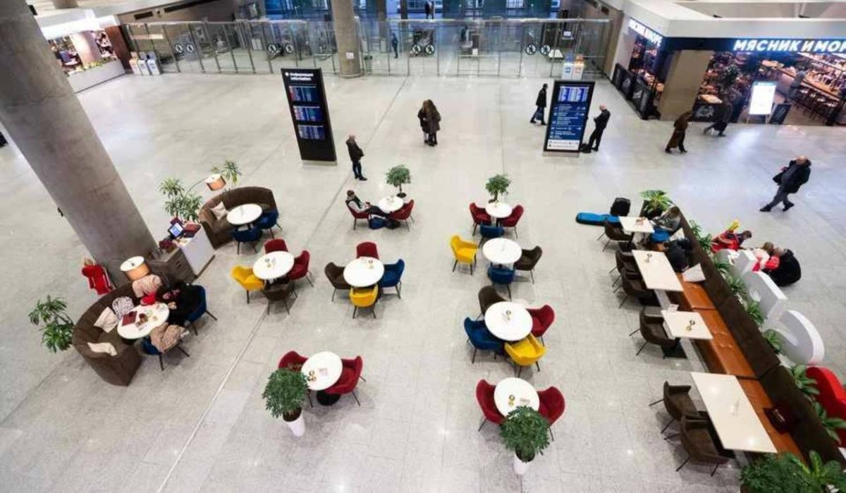 Количество невыездных петербуржцев резко увеличилось за год