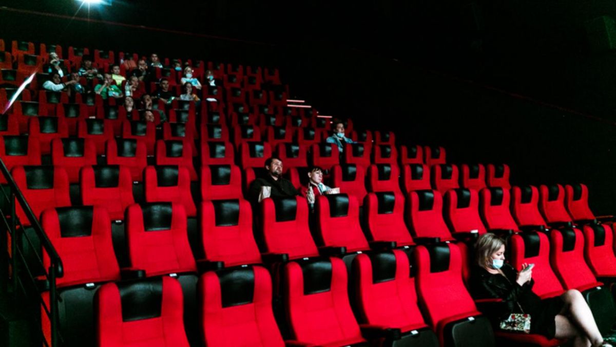 В Воронежской области разрешили увеличить заполняемость залов кинотеатров и цирков