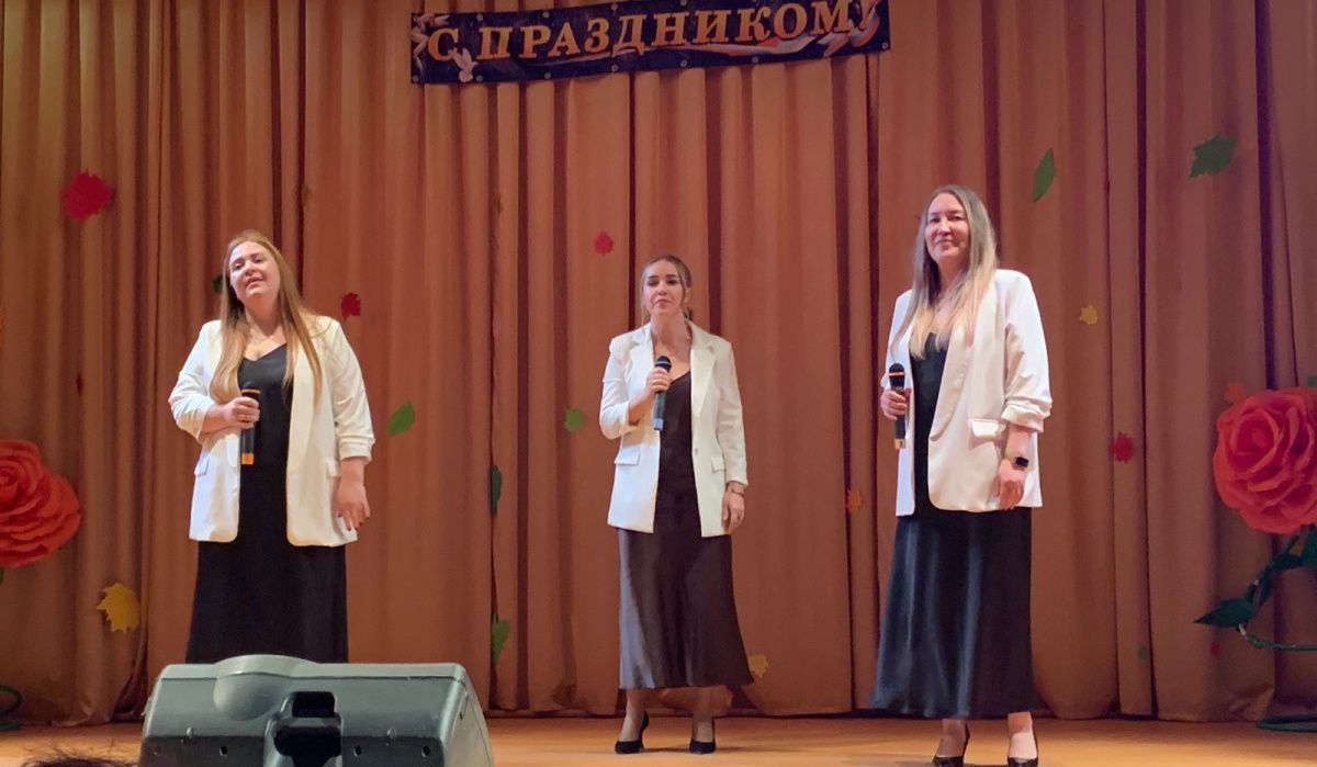 Лучшие сотрудники "Птицефабрики Чайковская" отмечены в профессиональный праздник