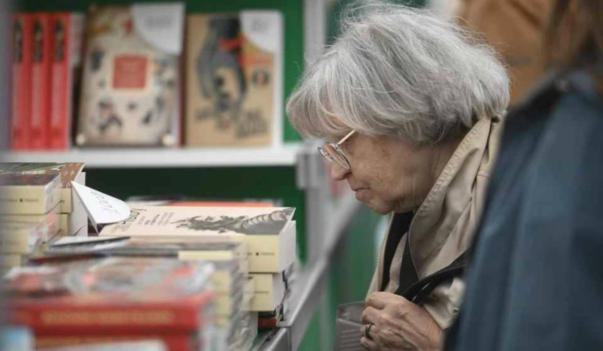 Мошенники обманывают пенсионеров, обещая выплаты от имени Смольного