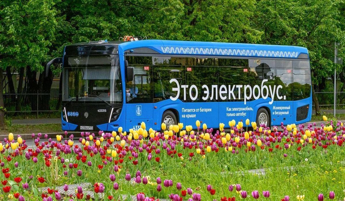 Электробусы вышли на два новых городских маршрута в Москве
