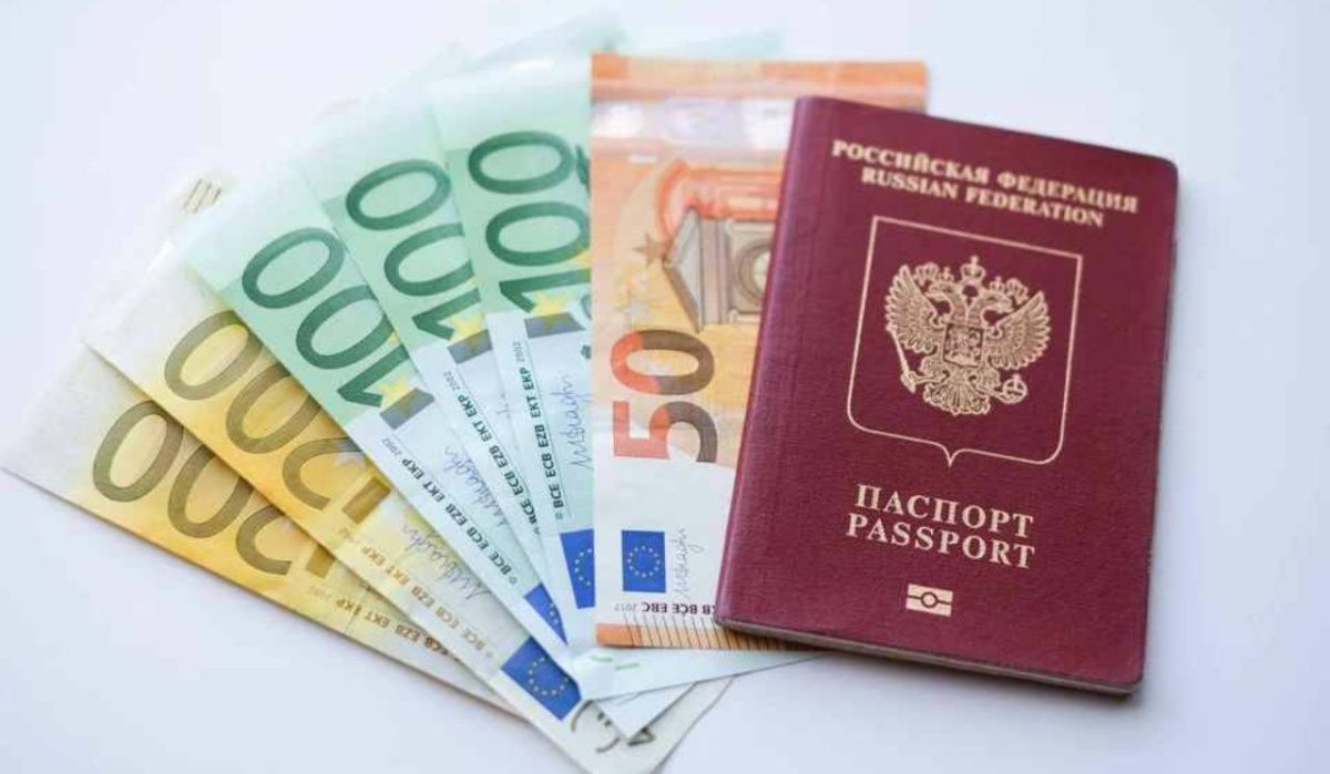 Визовый центр Испании в Петербурге прекратил приём старых паспортов