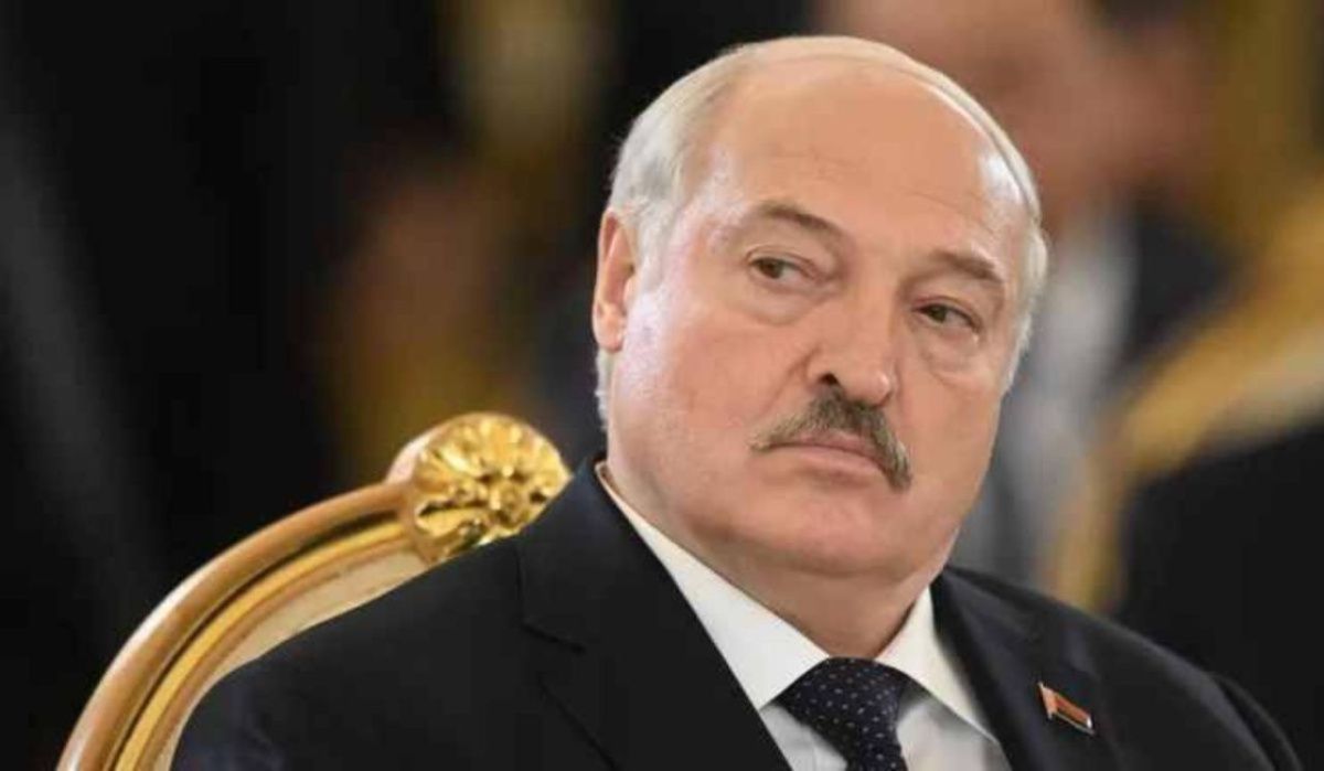 Лукашенко предупредил: продолжение конфликта угрожает существованию Украины