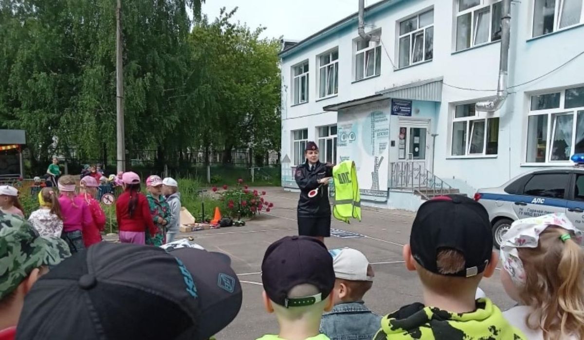 В Чайковском стражи порядка посетили воспитанников детского  сада
