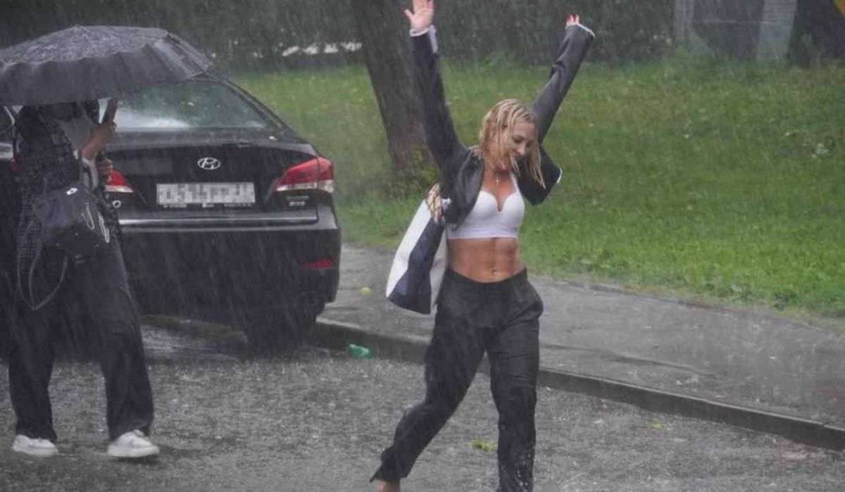 Сильные ливни с грозами и шквалы придут в Петербург 29 июня