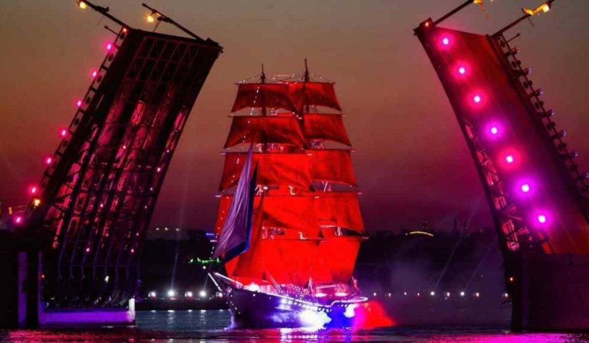 Последние приготовления к «Алым парусам» завершаются в Петербурге