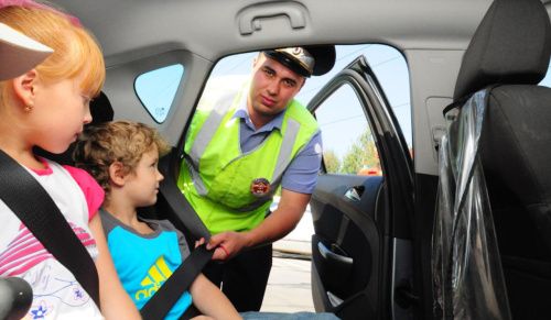 Чайковские правоохранители призывают водителей использовать детские удерживающие устройства