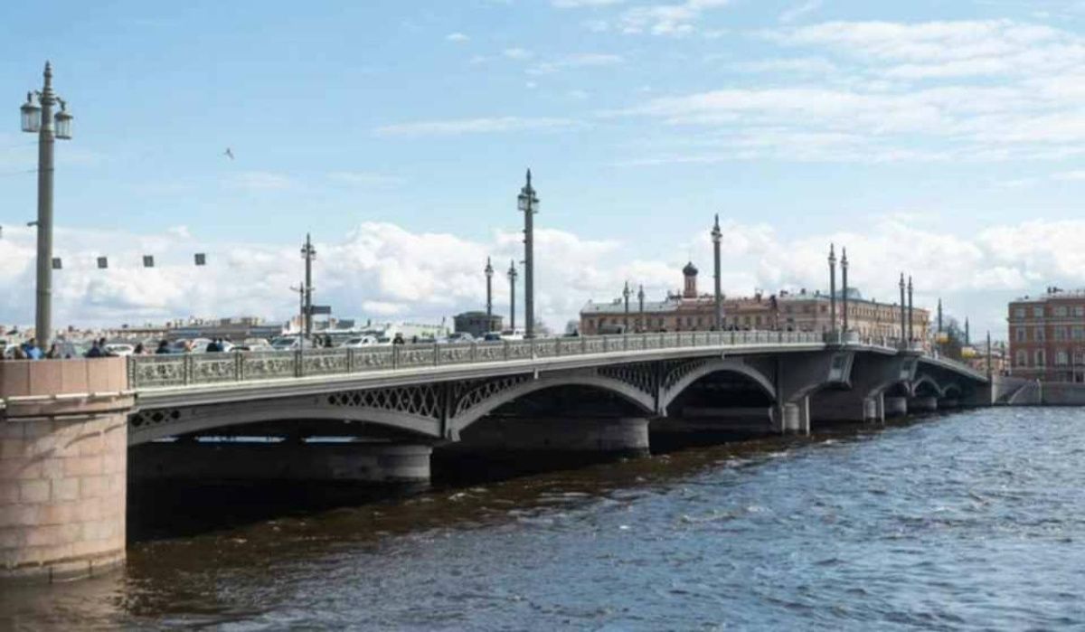 В Петербурге начался масштабный ремонт Благовещенского моста