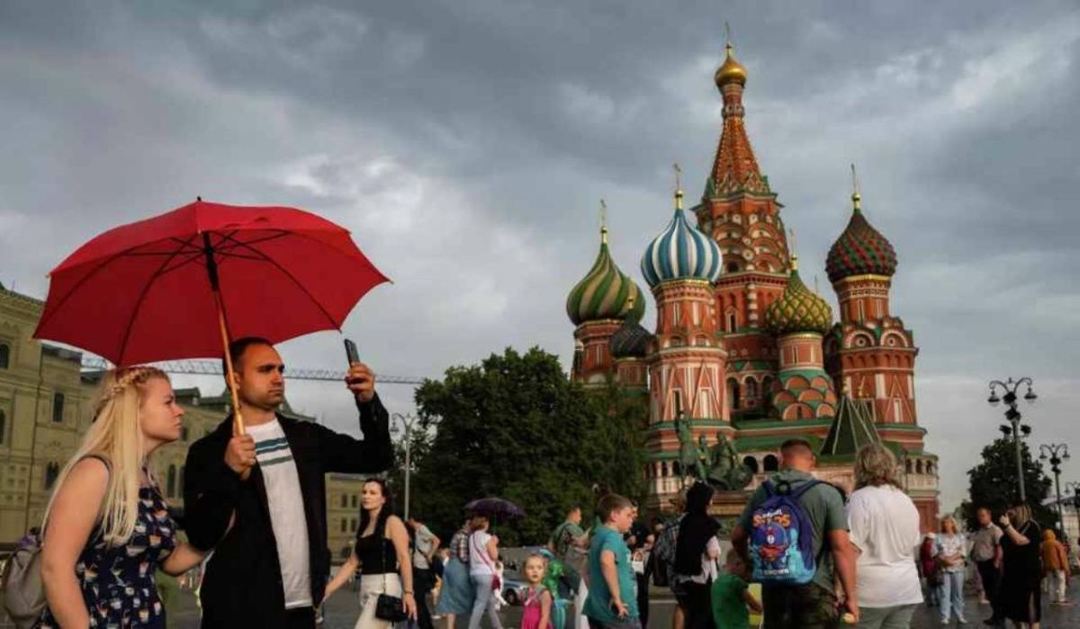 Минтруд представил проект календаря праздничных дней на следующий год