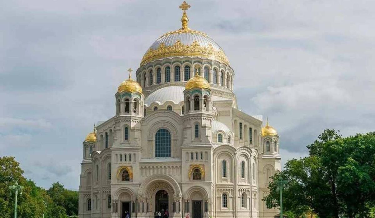 В Кронштадте готовятся к открытию нового мультимедийного фонтана