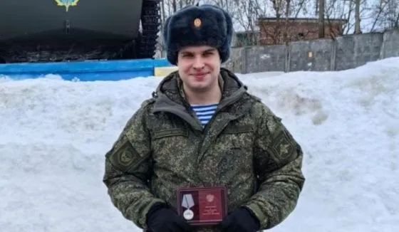 Водителя троллейбуса из Омска наградили медалью «За отвагу»