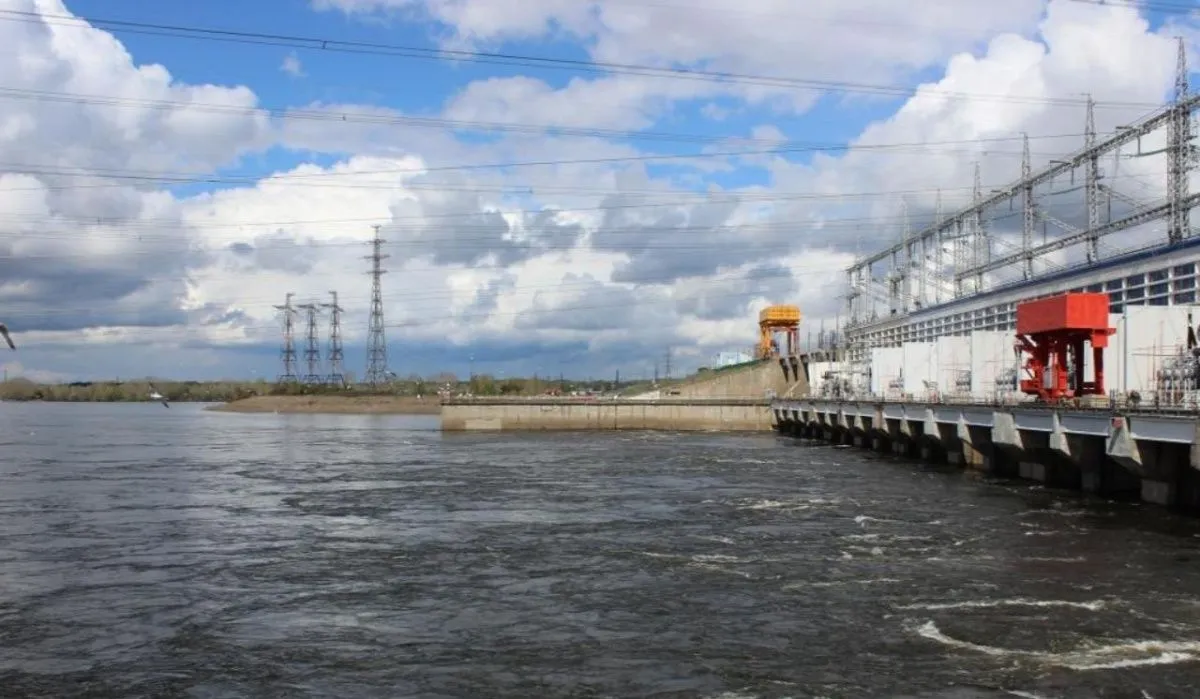 Воткинская ГЭС работает в режиме наполнения водохранилища