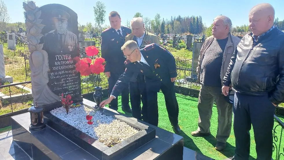 В Чайковском правоохранители почтили память ветеранов ВОВ