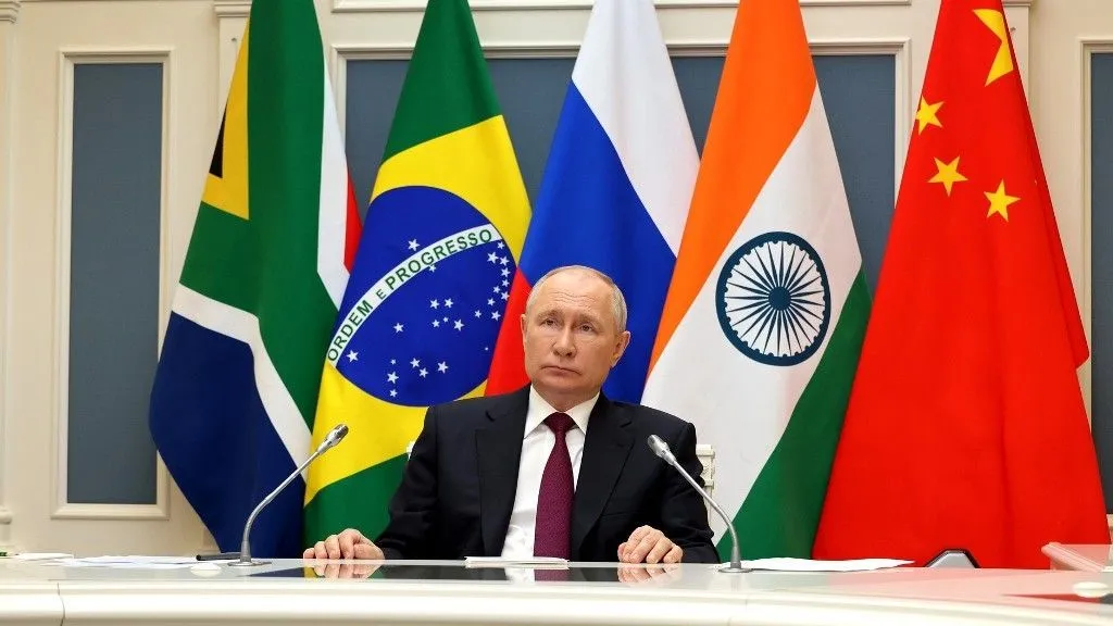 Путин выступил с заявлением на саммите БРИКС