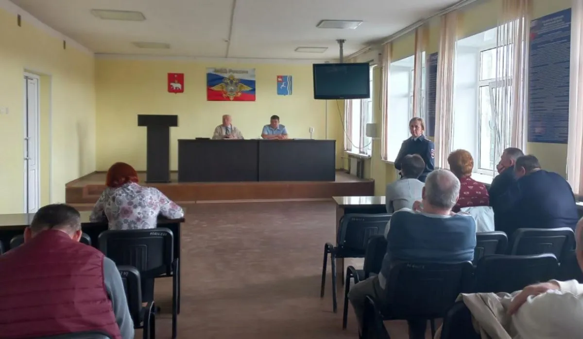 В Чайковском полицейские и общественники провели совместное совещание 