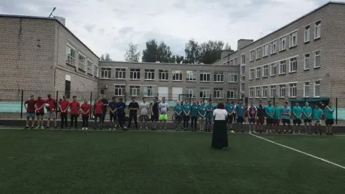 Студенты из Чайковского сыграли в футбол